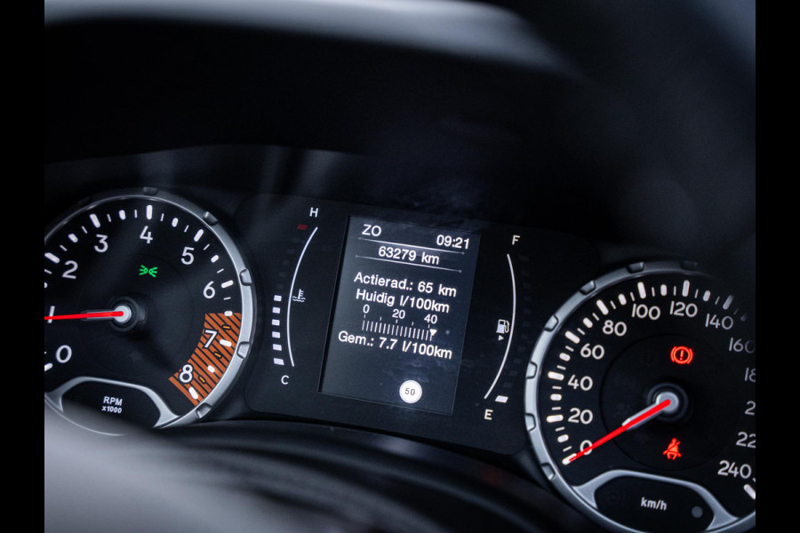Jeep Renegade 1.0T Limited - Black series l Bull Bar l Pano l Auto Carplay