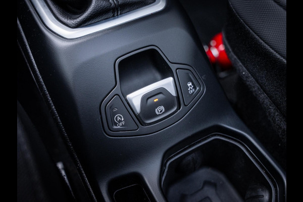 Jeep Renegade 1.0T Limited - Black series l Bull Bar l Pano l Auto Carplay