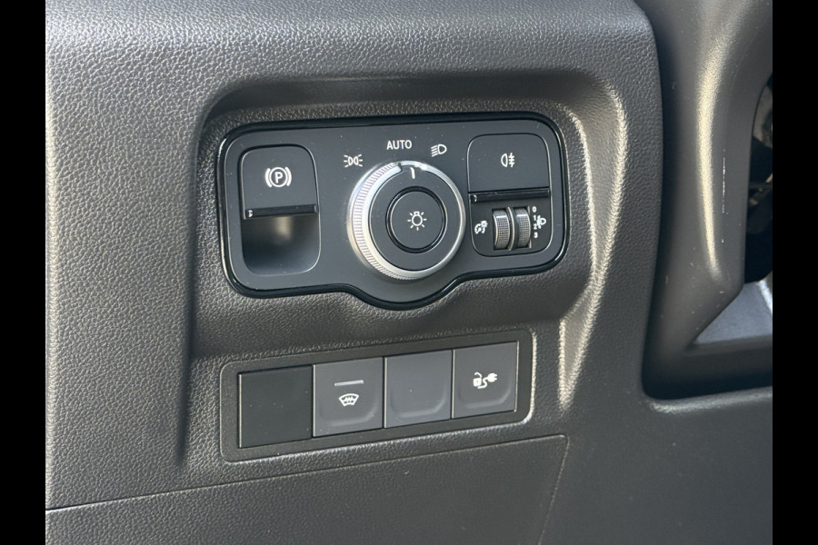 Mercedes-Benz eCitan 51 kWh / L2H1 / TREKHAAK / 3-ZITS /**7.445 KM!!** / CAMERA / CRUISE / ECC / CARPLAY