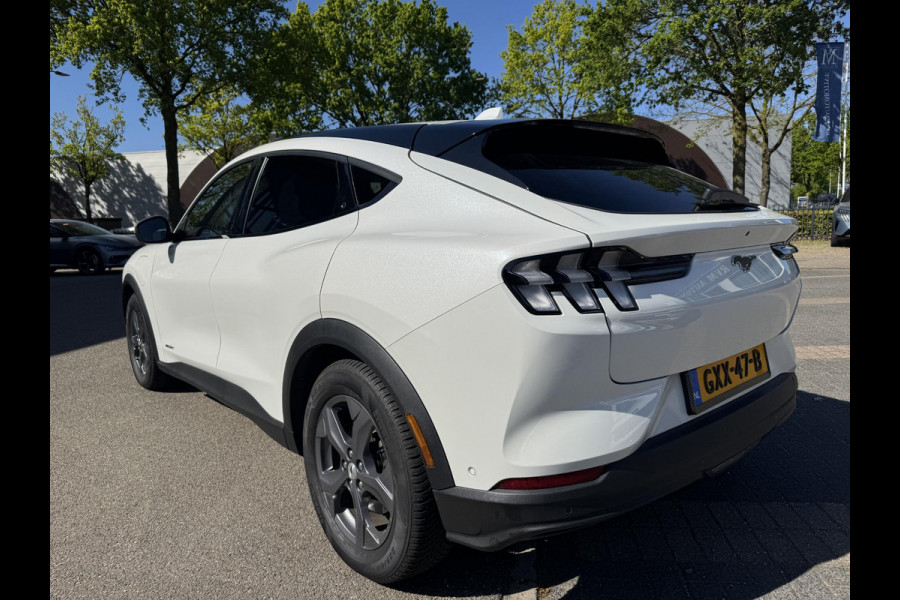 Ford Mustang Mach-E Extended RWD 98 kWh 94% SOH | DEALER ONDERHOUDEN | LEDER | ELEKTRISCHE ACHTERKLEP| BANG & OLUFSEN AUDIO| STOEL + STUURVERWARMING| 360 CAMERA|