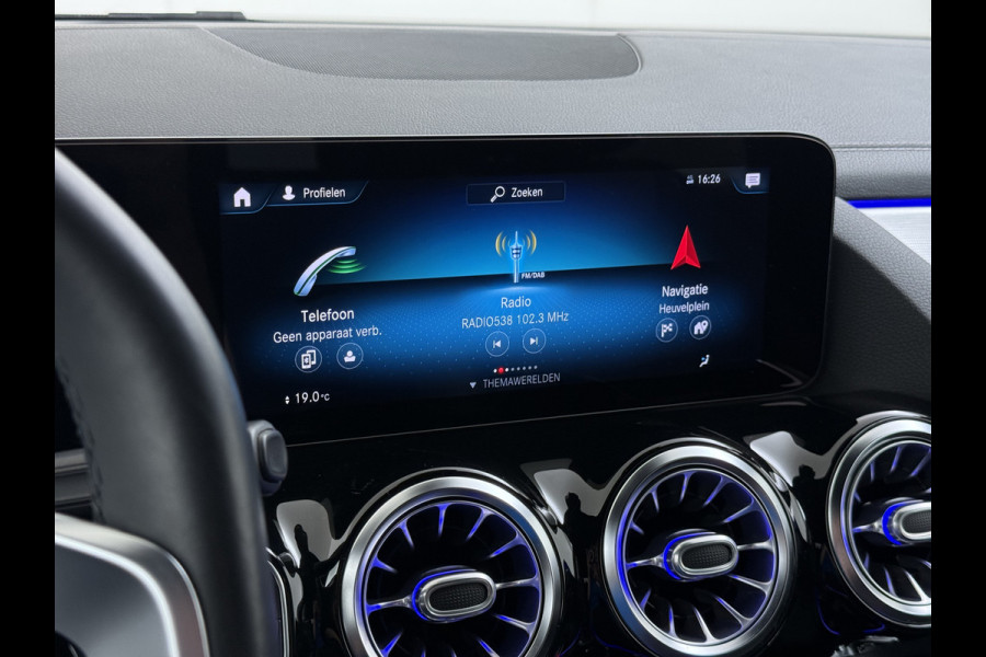 Mercedes-Benz B-Klasse 250e AMG // SoH 92,3% // Trekhaak // Carplay // Camera // Sfeerverlichting // Nightpakket // LED koplampen