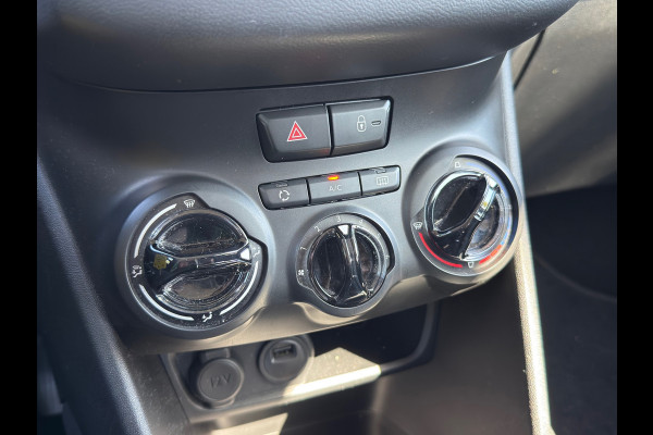 Peugeot 208 1.2 PureTech Signature / LAGE KM / NAP / CARPLAY