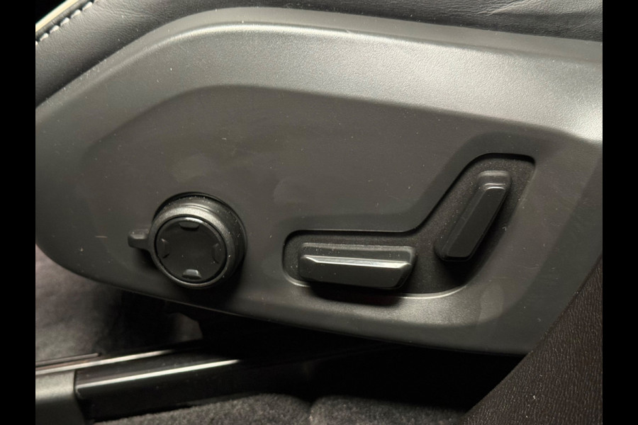 Volvo XC60 2.0 Recharge T6 AWD Inscription | Pano | Stuur/Stoelverwarming | Camera | Led | Trekhaak