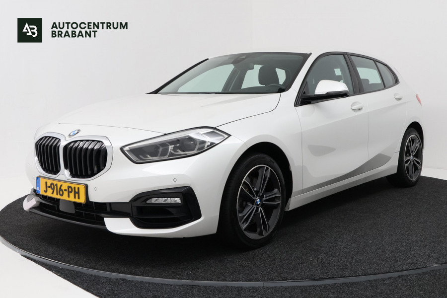 BMW 1-serie 118i Executive Edition (SFEERVERLICHTING, NAVIGATIE, CRUISE CONTROL, PARKEERSENSOREN, DEALER ONDERHOUDEN)