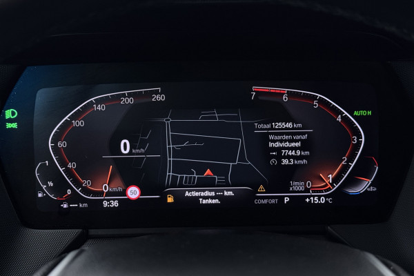 BMW 1-serie 118i Executive Edition (SFEERVERLICHTING, NAVIGATIE, CRUISE CONTROL, PARKEERSENSOREN, DEALER ONDERHOUDEN)