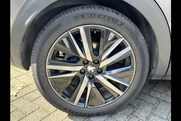 Peugeot 3008 1.6 HYbrid 225 GT Pack Business BLACK PACK | BOMVOL!! | ELKT. ACHTERKLEP | STOELVERWARMING | APPLECARPLAY | RIJKLAAR MET 12 MND BOVAG GARANTIE | ACHTERUITRIJ CAMERA | ADAP. CRUISE | DODE HOEK |