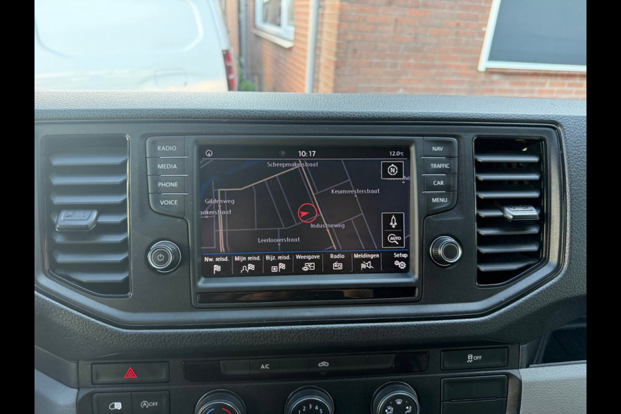 Volkswagen Crafter 35 2.0 TDI L4H3 Trendline / automaat / Laadklep Dhollandia / Camera