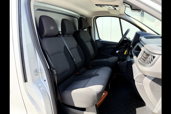Renault Trafic 2.0 dCi WORKER / L2H1 / 1e EIG. / TREKHAAK / 3-ZITS / AIRCO / CRUISE / NAVI / LED