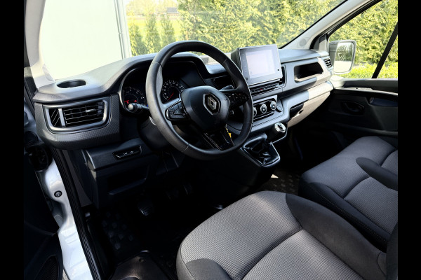 Renault Trafic 2.0 dCi WORKER / L2H1 / 1e EIG. / TREKHAAK / 3-ZITS / AIRCO / CRUISE / NAVI / LED
