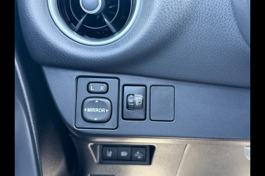 Toyota Yaris 1.5 Hybrid Y20 Exclusive Edition | Camera | PDC | Trekhaak |1ste Eigenaar |