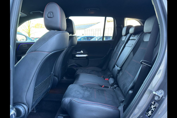 Mercedes-Benz Glb 180 d Premium | AMG-Line | Camera | Carplay