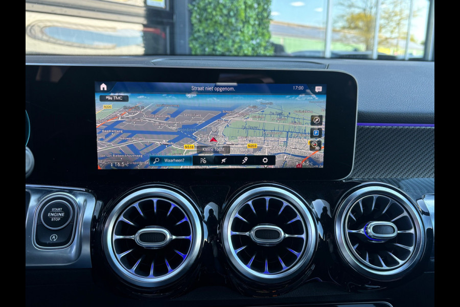 Mercedes-Benz Glb 180 d Premium | AMG-Line | Camera | Carplay