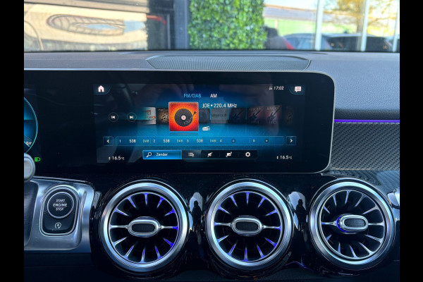 Mercedes-Benz Glb 180 d Premium | AMG-Line | Camera | Carplay