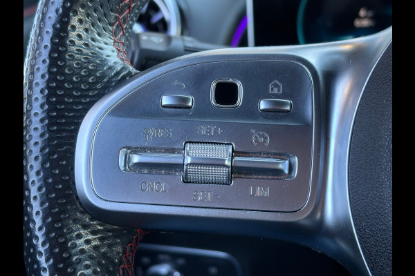 Mercedes-Benz Glb 180 d Premium | AMG-Line | Camera | Carplay