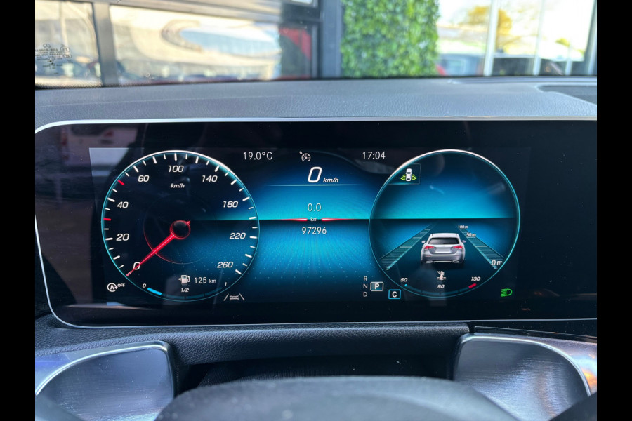Mercedes-Benz Glb 180 d Premium | AMG-Line | Camera | Carplay