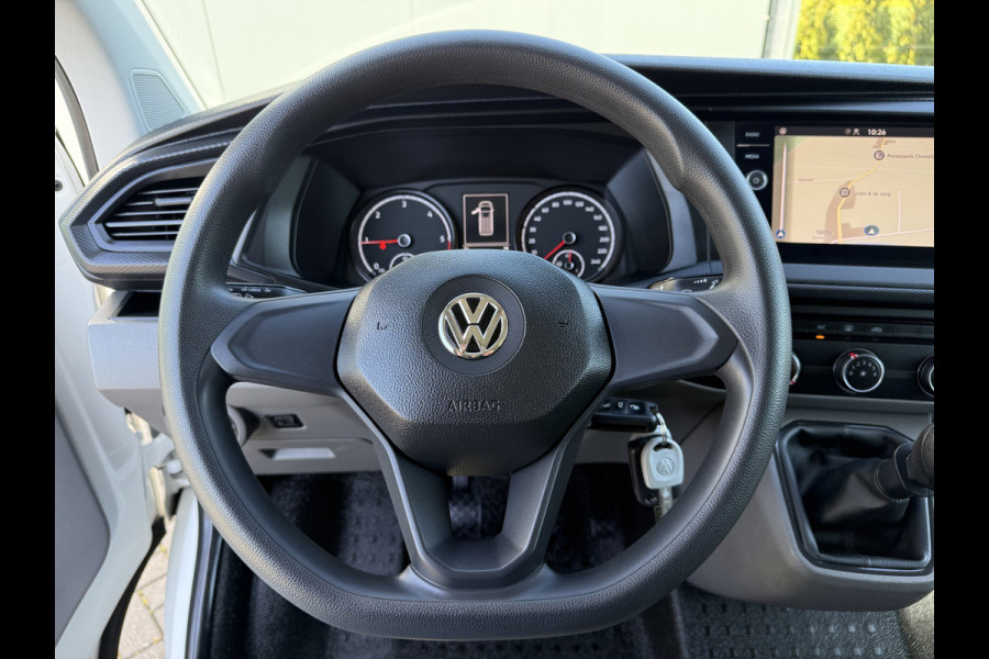 Volkswagen Transporter 2.0 TDI / L2H1 / 6-PERS DUBBELE CABINE / ZEER NETJES / ACHTERKLEP / INRICHTING / CRUISE