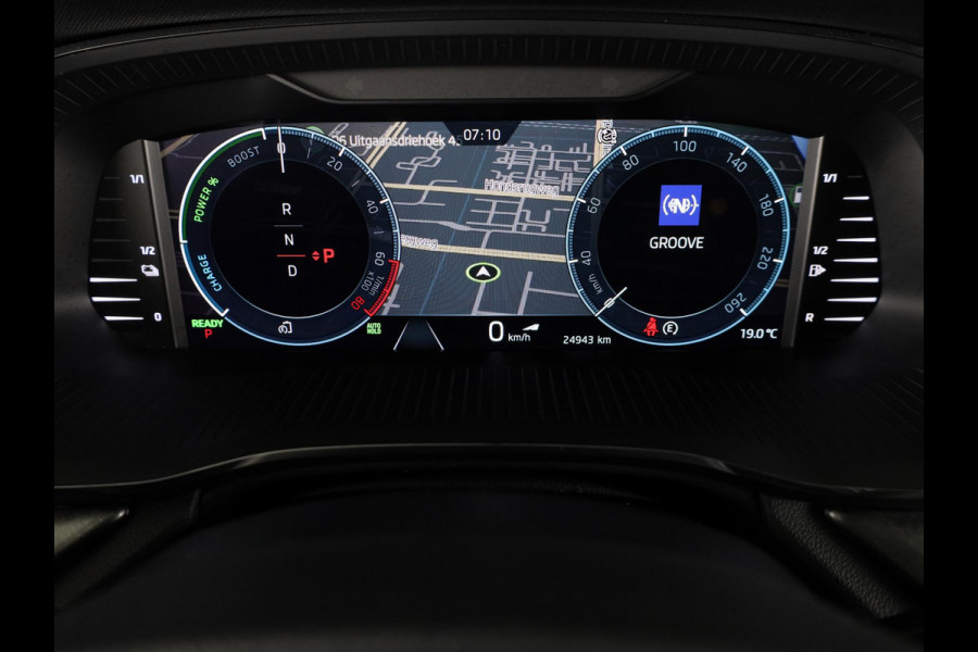 Škoda Octavia Combi 1.4 TSI iV PHEV Business Edition 204 pk Automaat (DSG) | Verlengde garantie | Navigatie | Trekhaak (wegklapbaar) | Parkeersensoren | Adaptieve cruise control | Stoelverwarming |