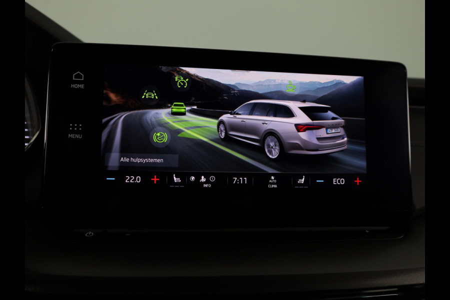 Škoda Octavia Combi 1.4 TSI iV PHEV Business Edition 204 pk Automaat (DSG) | Verlengde garantie | Navigatie | Trekhaak (wegklapbaar) | Parkeersensoren | Adaptieve cruise control | Stoelverwarming |