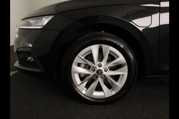 Škoda Octavia Combi 1.4 TSI iV PHEV Business Edition 204 pk Automaat (DSG) | Verlengde garantie | Navigatie | Trekhaak (wegklapbaar) | Parkeersensoren | Adaptieve cruise control | Stoelverwarming |