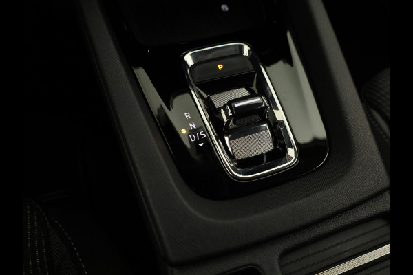 Škoda Octavia Combi 1.4 TSI iV PHEV Business Edition 204 pk Automaat (DSG) | Verlengde garantie | Navigatie | Trekhaak (wegklapbaar) | Parkeersensoren | Adaptieve cruise control | Stoelverwarming |