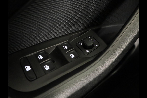 Škoda Octavia Combi 1.4 TSI iV PHEV Business Edition 204 pk Automaat (DSG) | Verlengde garantie | Navigatie | Trekhaak (wegklapbaar) | Parkeersensoren | Adaptieve cruise control | Stoelverwarming |