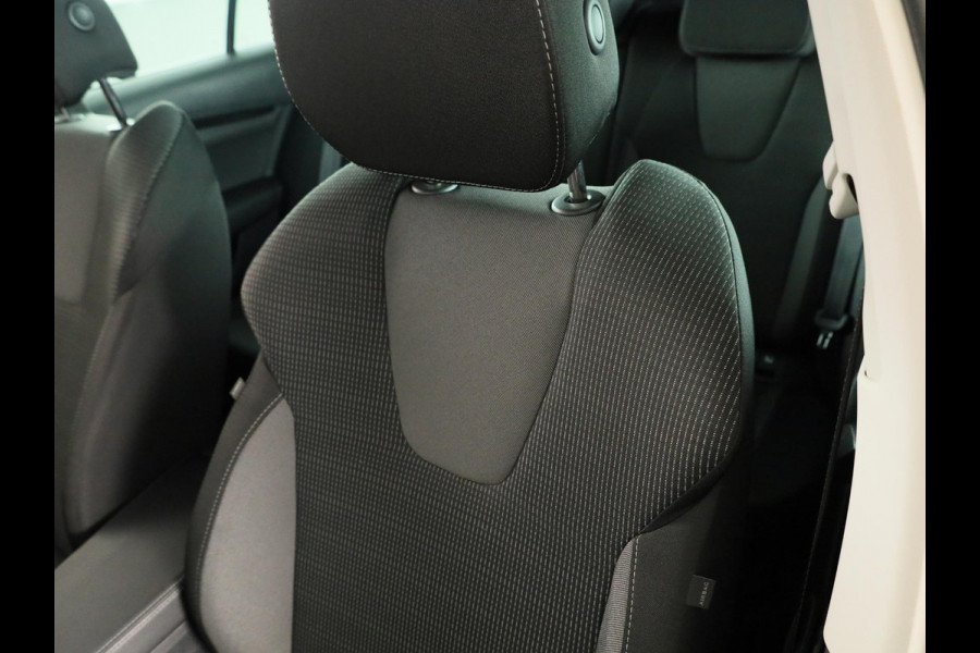 Škoda Octavia Combi 1.4 TSI iV PHEV Business Edition 204 pk Automaat (DSG) | Verlengde garantie | Navigatie | Trekhaak (wegklapbaar) | Parkeersensoren | Adaptieve cruise control | Stoelverwarming |