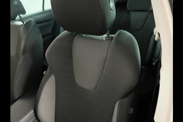 Škoda Octavia Combi 1.4 TSI iV PHEV Business Edition 204 pk Automaat (DSG) | Verlengde garantie | Navigatie | Trekhaak (wegklapbaar) | Parkeersensoren | Adaptieve cruise control | Stoelverwarming |