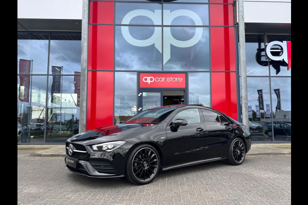 Mercedes-Benz CLA-Klasse 200 AMG Edition | Panorama | Night Pakket | Camera | Ambient verlichting | BTW