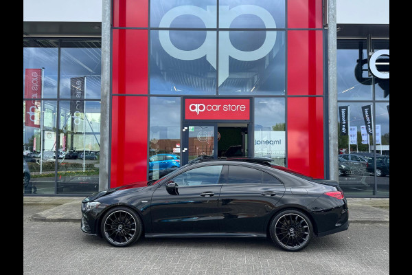 Mercedes-Benz CLA-Klasse 200 AMG Edition | Panorama | Night Pakket | Camera | Ambient verlichting | BTW