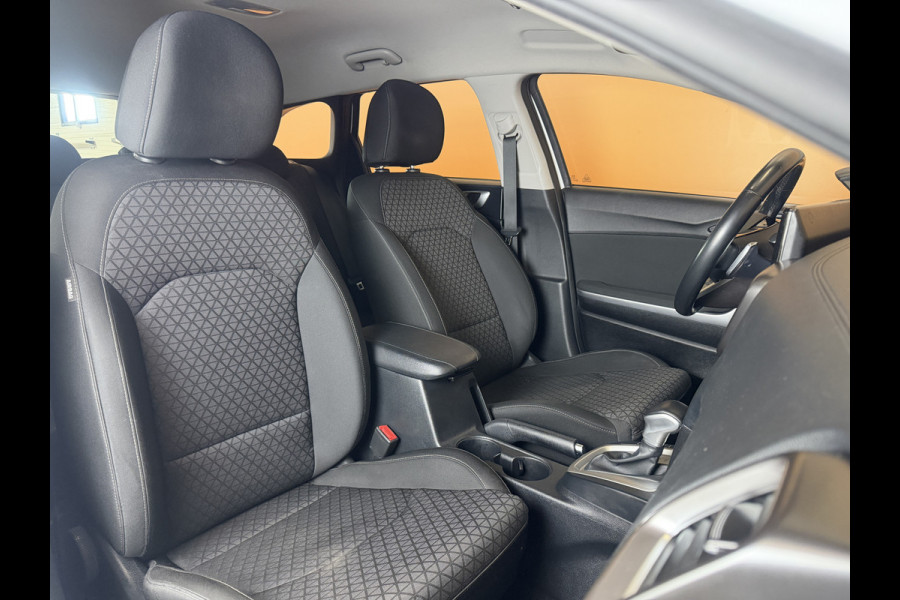 Kia Ceed Sportswagon 1.5 T-GDi MHEV DynamicLine carplay navi | cruise control | camera