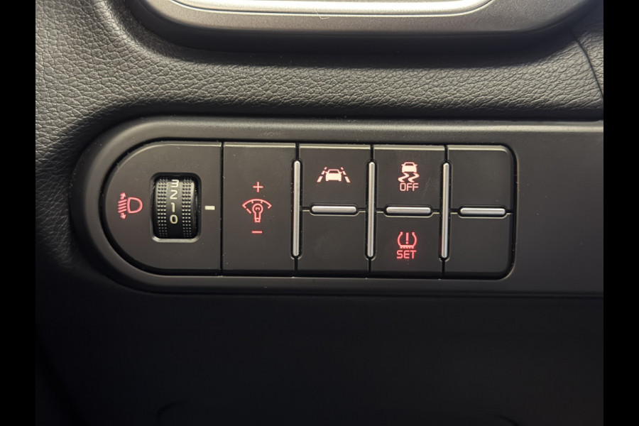 Kia Ceed Sportswagon 1.5 T-GDi MHEV DynamicLine carplay navi | cruise control | camera