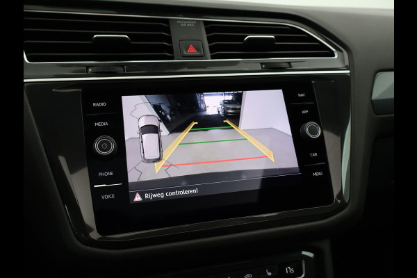 Volkswagen Tiguan Allspace 1.5 TSI DSG R-LINE INTERIEUR + EXTERIEUR | TREKHAAK | PANORAMA | VIRTUAL | DYNAUDIO | ACC