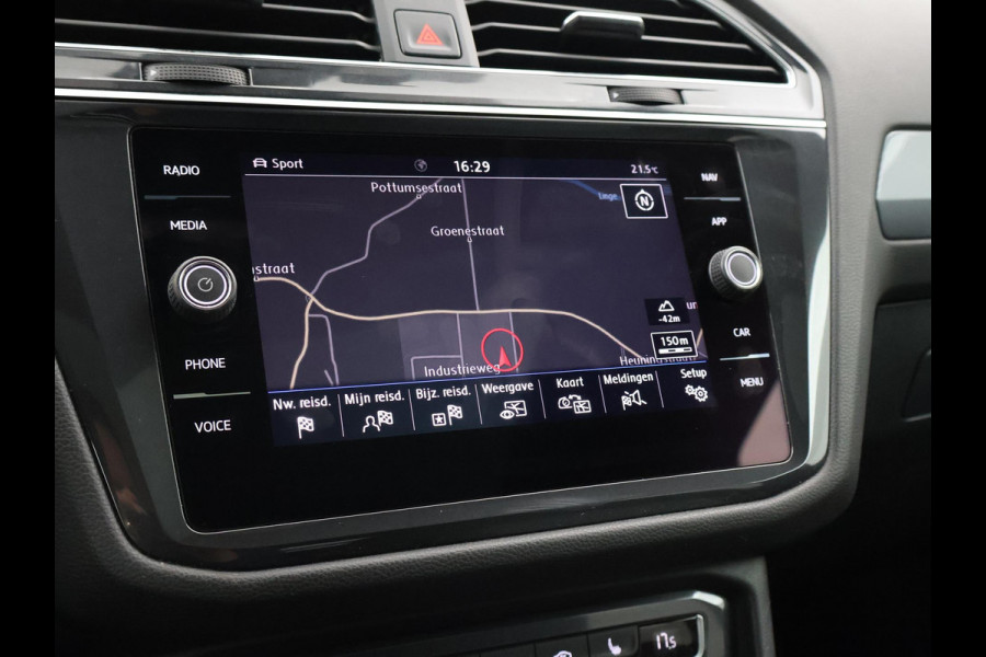 Volkswagen Tiguan Allspace 1.5 TSI DSG R-LINE INTERIEUR + EXTERIEUR | TREKHAAK | PANORAMA | VIRTUAL | DYNAUDIO | ACC