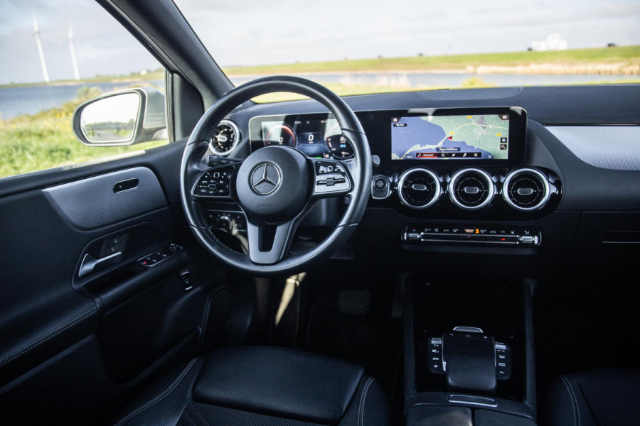 Mercedes-Benz B-Klasse 250 e Premium Plus DEALER ONDERHOUDEN / STOELVERWARMING / CARPLAY / CAMERA
