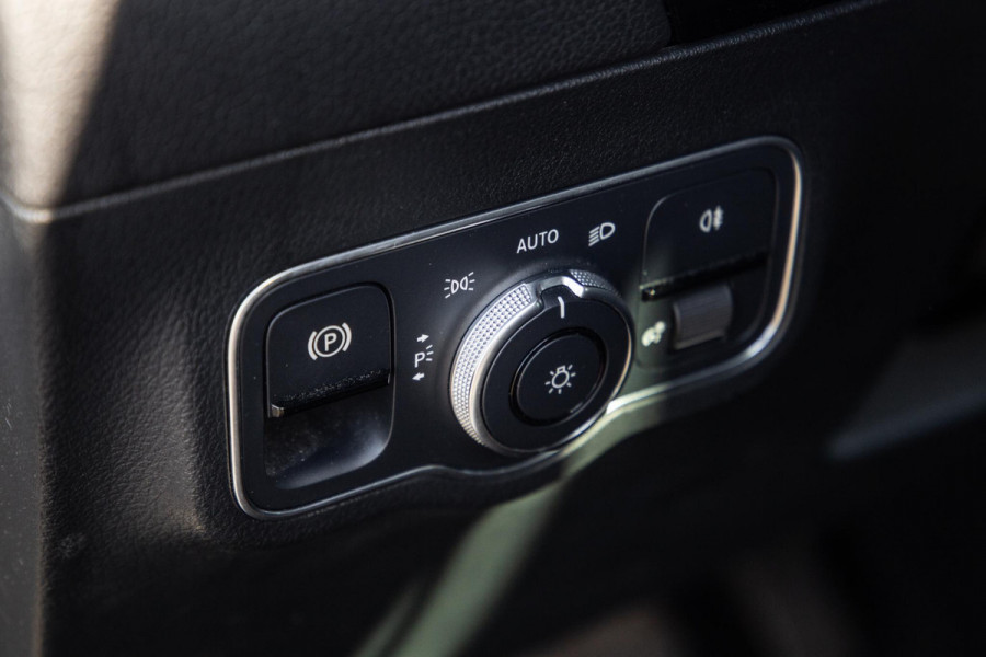 Mercedes-Benz B-Klasse 250 e Premium Plus DEALER ONDERHOUDEN / STOELVERWARMING / CARPLAY / CAMERA