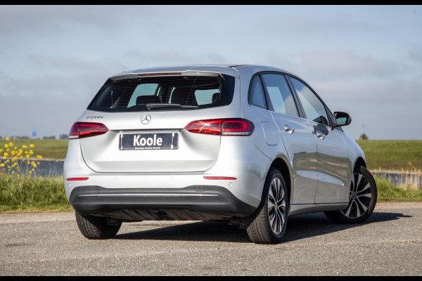Mercedes-Benz B-Klasse 250 e Premium Plus DEALER ONDERHOUDEN / STOELVERWARMING / CARPLAY / CAMERA