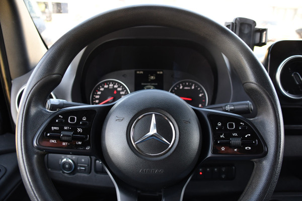 Mercedes-Benz Sprinter 316 2.2 CDI L2H2 Black Edition MARGE! Camera, Cruise, Carplay, LED, 10,5'' Mbux, 164pk, Standkachel, Stoelverwarming, Automaat, NAVI, Leder, Uniek!