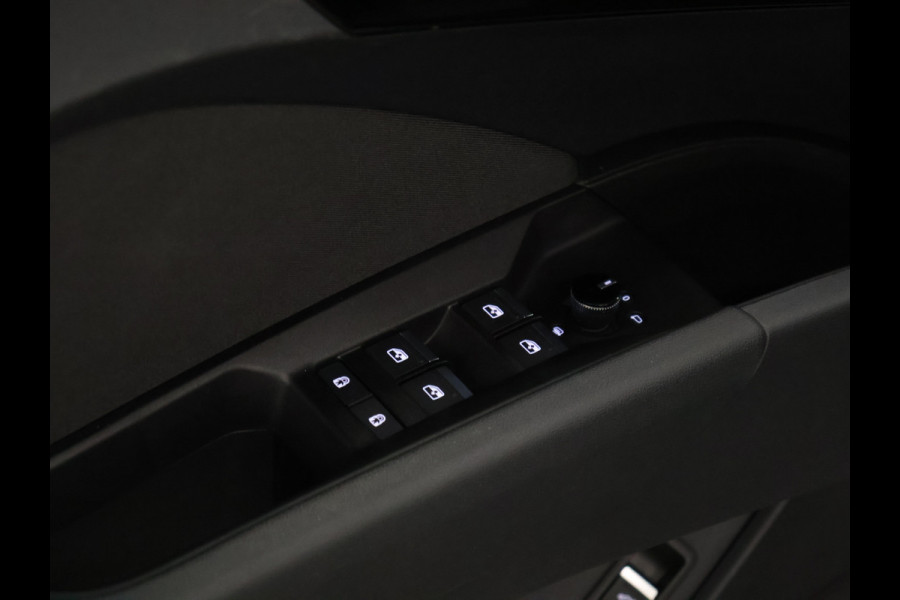 Audi Q4 e-tron 40 Launch edition Advanced Plus 77 kWh [TREKHAAK ELEKTRISCH UITKLAPBAAR, APPLE CARPLAY, ANDROID, SONOS AUDIO, STOELVERWARMING, ADAPTIVE CRUISE, CAMERA, CLIMATE, NIEUWSTAAT]