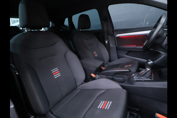 Seat Ibiza 1.0 TSI FR Business Intense [APPLE CARPLAY, ANDROID, CAMERA, PDC V+A, CRUISE, CLIMATE, NIEUWSTAAT]