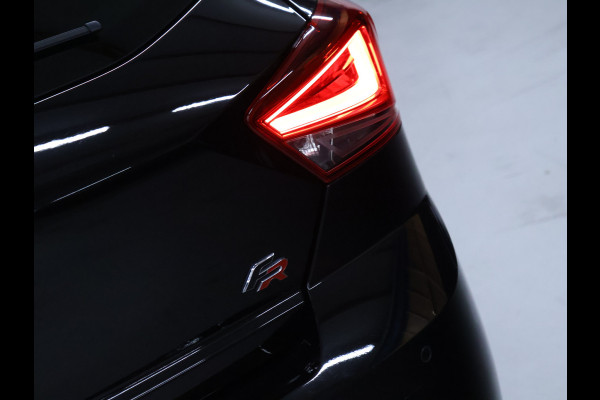 Seat Ibiza 1.0 TSI FR Business Intense [APPLE CARPLAY, ANDROID, CAMERA, PDC V+A, CRUISE, CLIMATE, NIEUWSTAAT]