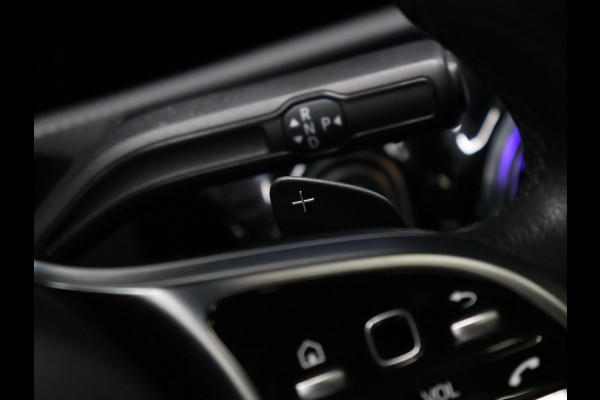 Mercedes-Benz CLA-Klasse 250 e Luxury Line [SCHUIFKANTELDAK, APPLE CARPLAY, ANDROID, VOL LEDER, STOELVERWARMING, CAMERA, PDC 360, CRUISE, CLIMATE, NIEUWSTAAT]