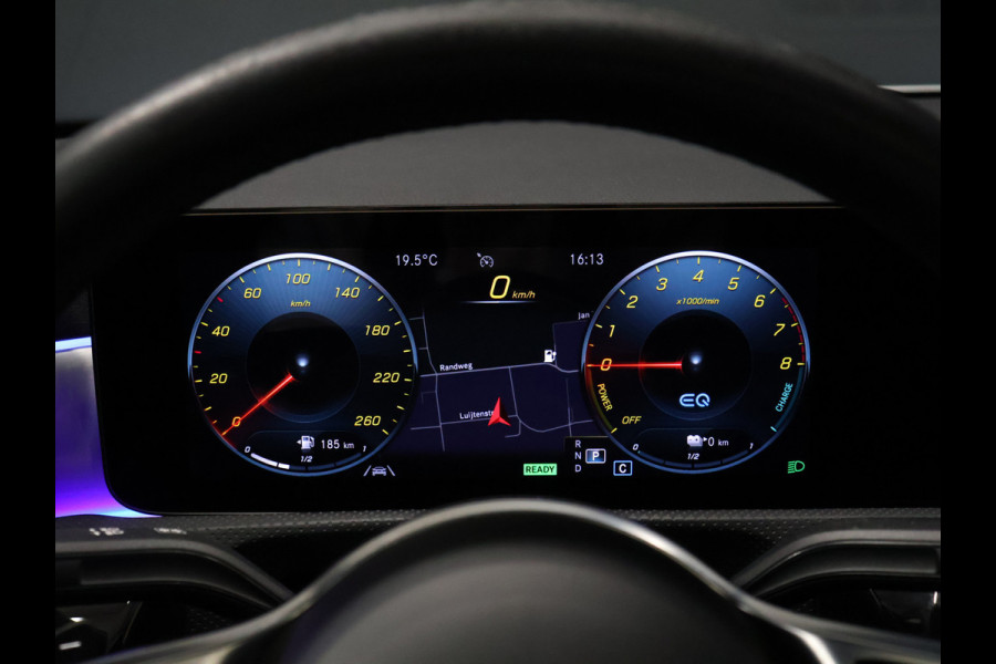 Mercedes-Benz CLA-Klasse 250 e Luxury Line [SCHUIFKANTELDAK, APPLE CARPLAY, ANDROID, VOL LEDER, STOELVERWARMING, CAMERA, PDC 360, CRUISE, CLIMATE, NIEUWSTAAT]