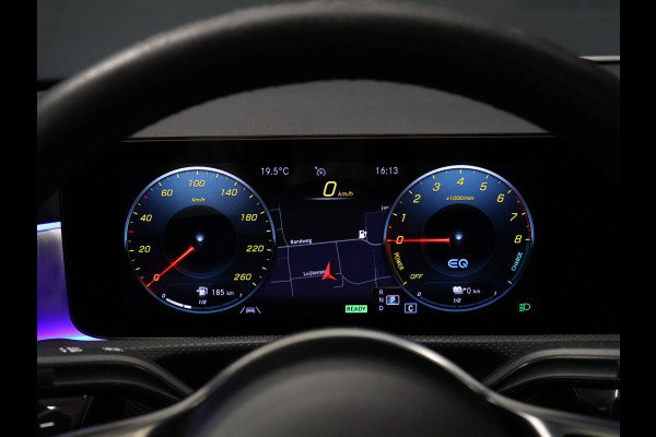 Mercedes-Benz CLA-Klasse 250 e Luxury Line [SCHUIFKANTELDAK, APPLE CARPLAY, ANDROID, VOL LEDER, STOELVERWARMING, CAMERA, PDC 360, CRUISE, CLIMATE, NIEUWSTAAT]
