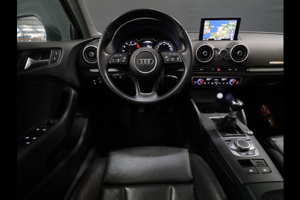 Audi A3 Limousine 35 TFSI CoD Pro Line [SCHUIFKANTELDAK, STOELVERWARMING, CAMERA, PDC V+A, VOL LEDER, CRUISE, BLUETOOTH, CLIMATE, NIEUWSTAAT]