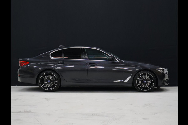 BMW 5 Serie 530e iPerformance High Executive Edition [HEAD-UP, STOELVENTILATIE, MEMORY SEATS, STOELVERWARMING V+A, CAMERA, PDC 360, VOL LEDER, CRUISE, BLUETOOTH, CLIMATE, NIEUWSTAAT]