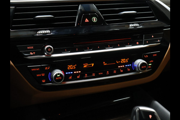 BMW 5 Serie 530e iPerformance High Executive Edition [HEAD-UP, STOELVENTILATIE, MEMORY SEATS, STOELVERWARMING V+A, CAMERA, PDC 360, VOL LEDER, CRUISE, BLUETOOTH, CLIMATE, NIEUWSTAAT]