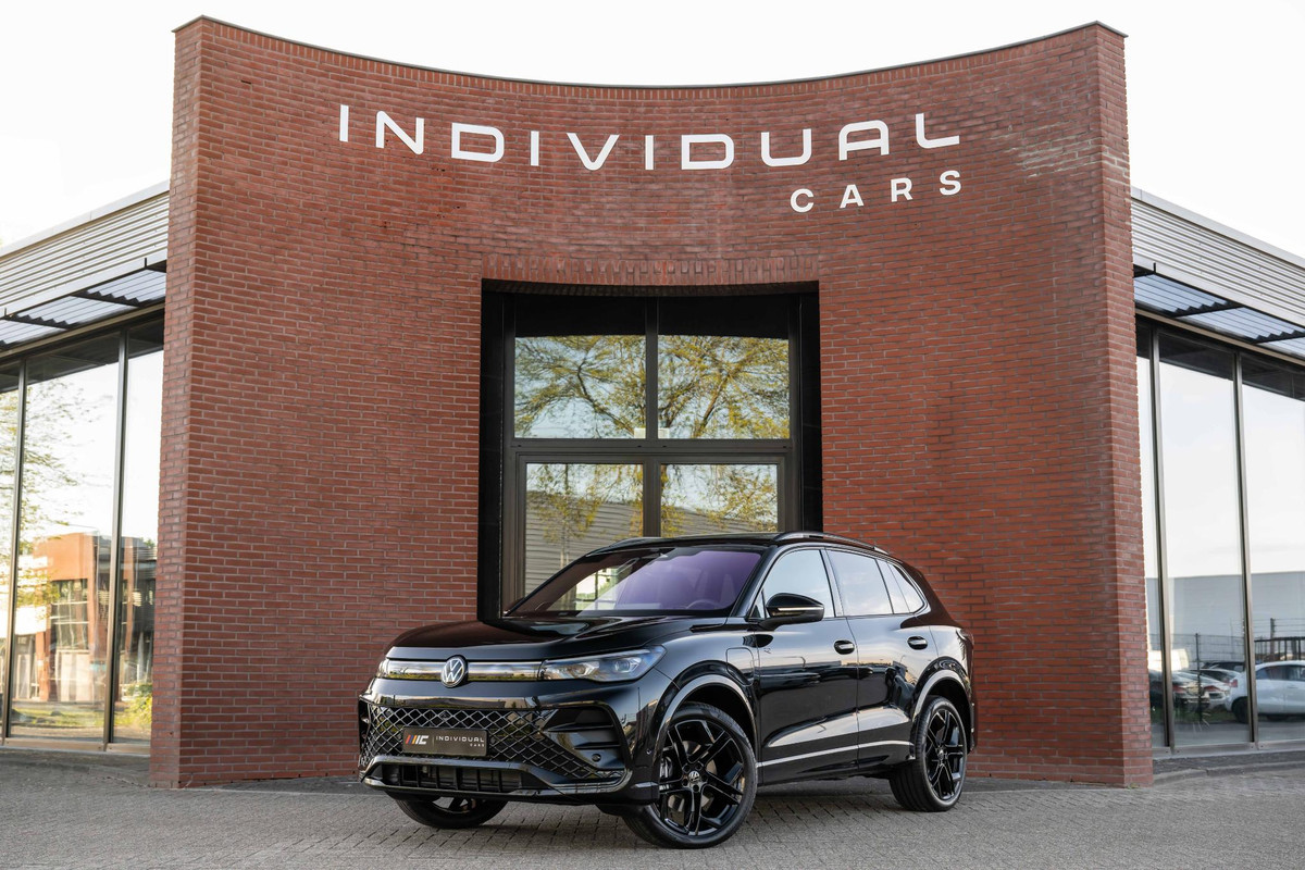 Volkswagen Tiguan 1.5 eHybrid R-Line Edition Black Style H/K Massage