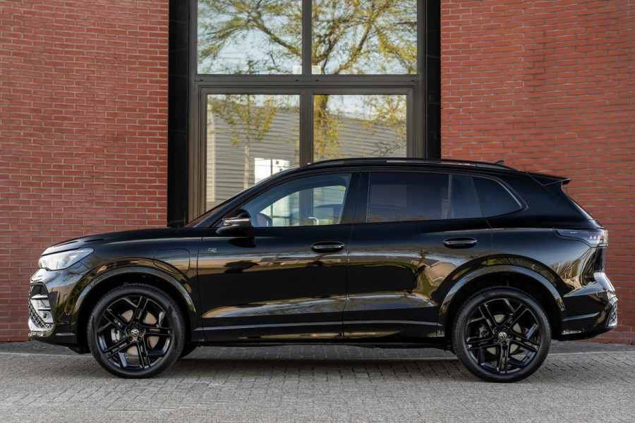 Volkswagen Tiguan 1.5 eHybrid R-Line Edition Black Style H/K Massage