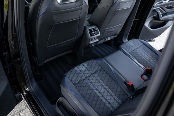 Volkswagen Tiguan 1.5 eHybrid R-Line Edition Black Style H/K Massage