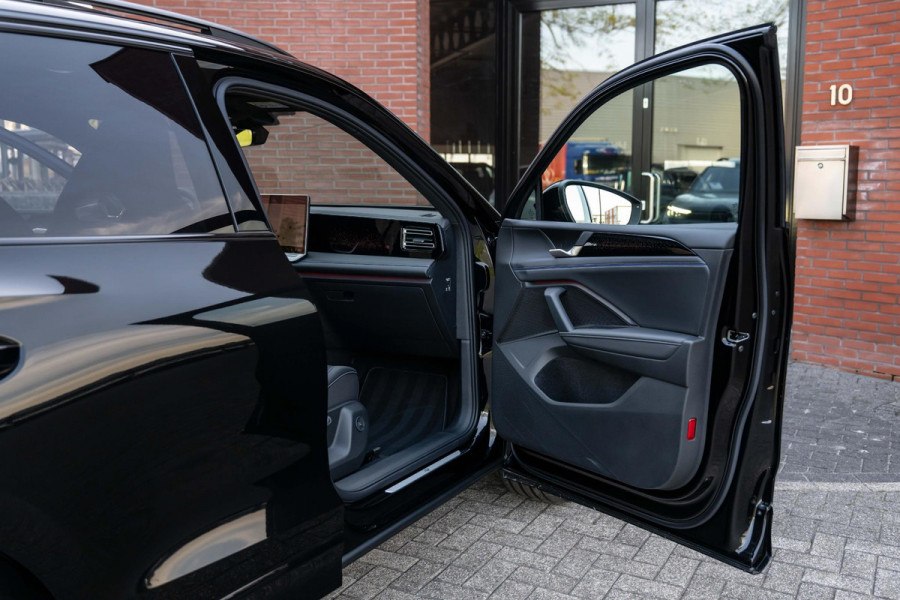 Volkswagen Tiguan 1.5 eHybrid R-Line Edition Black Style H/K Massage